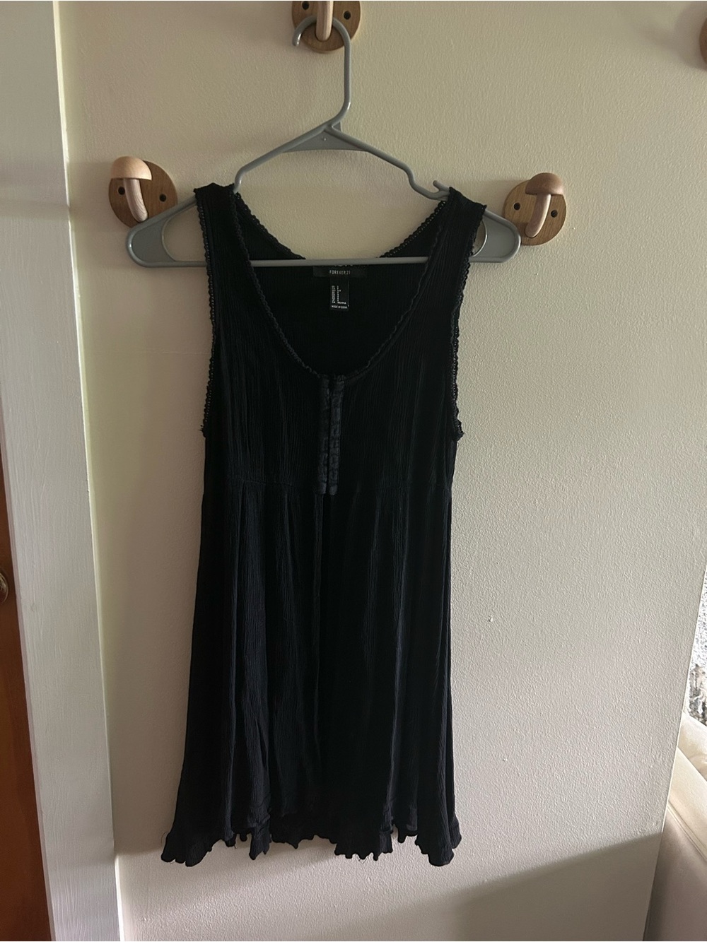 Forever 21 Black Textured Tank Top